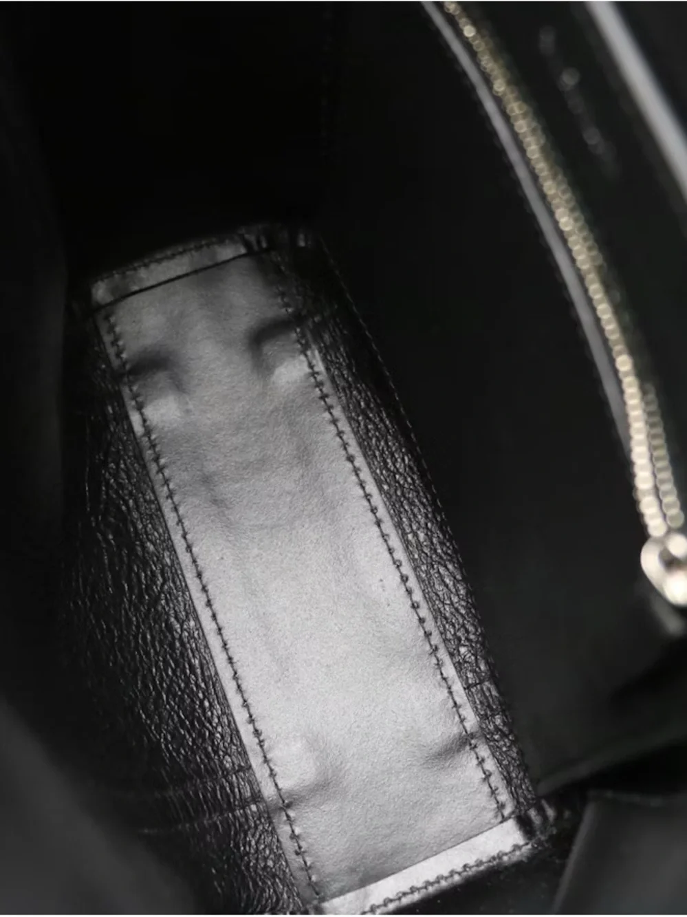 Balenciaga Metallic Silver Leather Tote with Logo - Picture 5 of 8